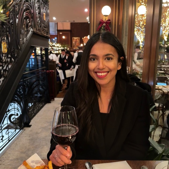 Meet your Posher, Nethmi - Picture 1 of 1